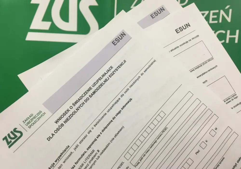 Świadczenie uzupełniające - Kto dostanie 500 zł? Wniosek bez pomyłek