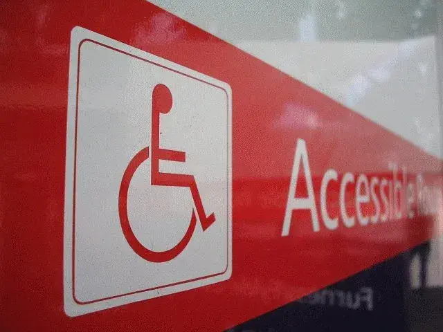 Jak prawidłowo liczyć urlop osoby niepełnosprawnej: zasady i wyliczenia