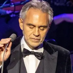 Dlaczego Andrea Bocelli jest niewidomy? Szokująca historia jego wypadku