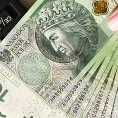 Renta socjalna dla opiekuna osoby niepełnosprawnej: kompletne zasady 2025