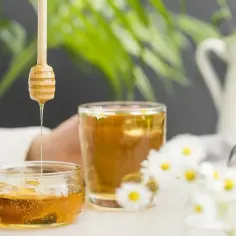 Jaki miód na depresję: wybierz skuteczne naturalne wsparcie emocjonalne