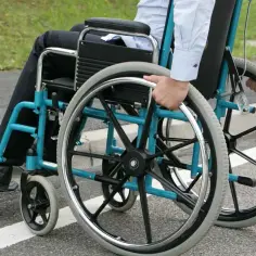 Jakie odszkodowanie należy się opiekunowi osoby niepełnosprawnej? Poradnik