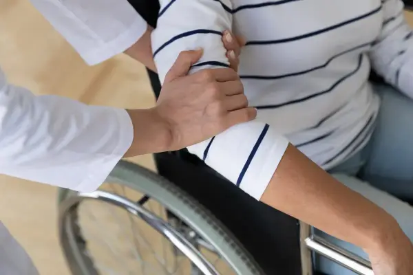 Świadczenie pielęgnacyjne a staż pracy - Czy to się liczy?