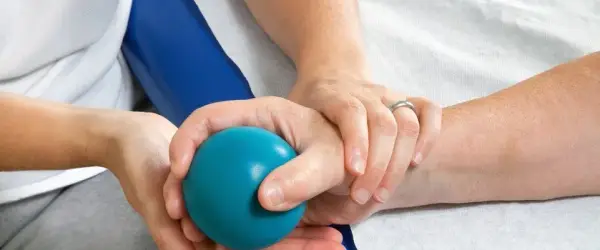 Rehabilitacja neurologiczna: jak działa i jakie przynosi korzyści